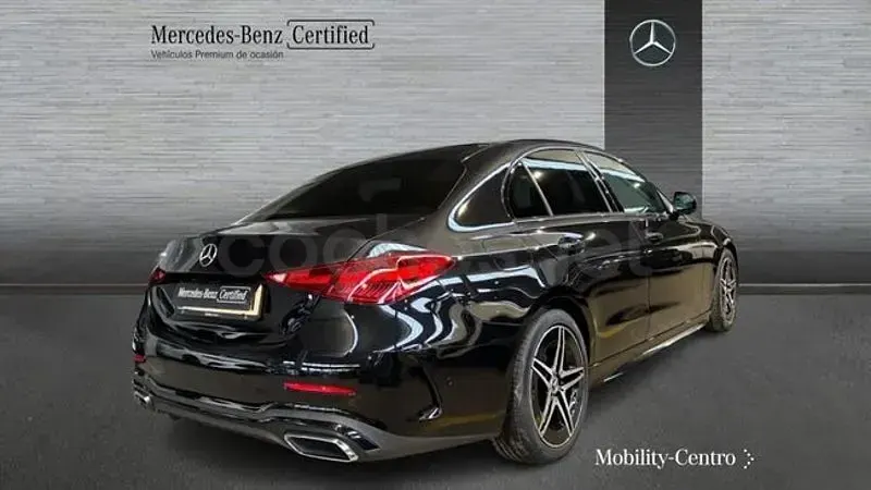 Używany Mercedes C200 163 KM (119 kW) 2025 Czarny Sedan/Limuzyna