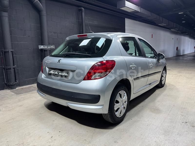 Usado Peugeot 207 75 CV (55 kW) 2009 Gris / plata Berlina