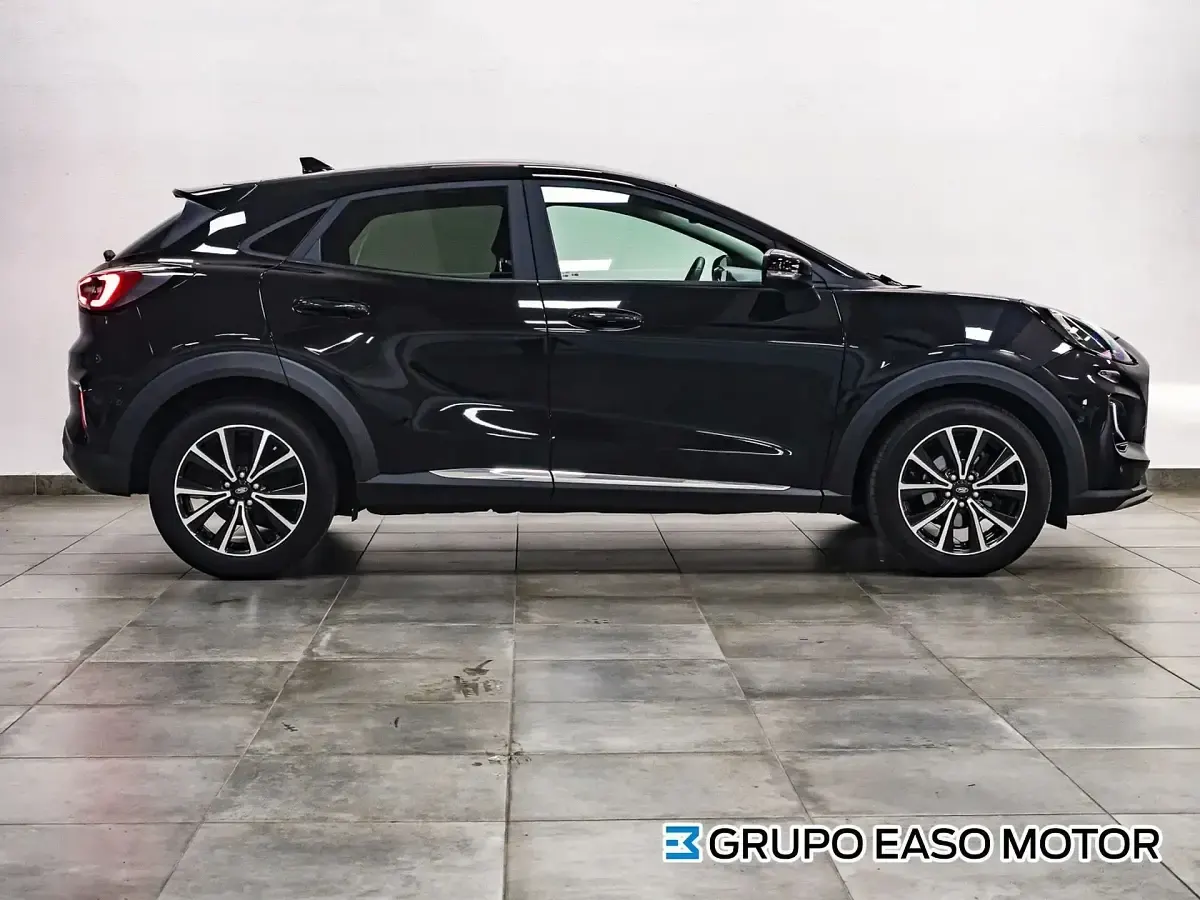 Używany Ford Puma Titanium 125 KM (91 kW) 2024 Czarny SUV