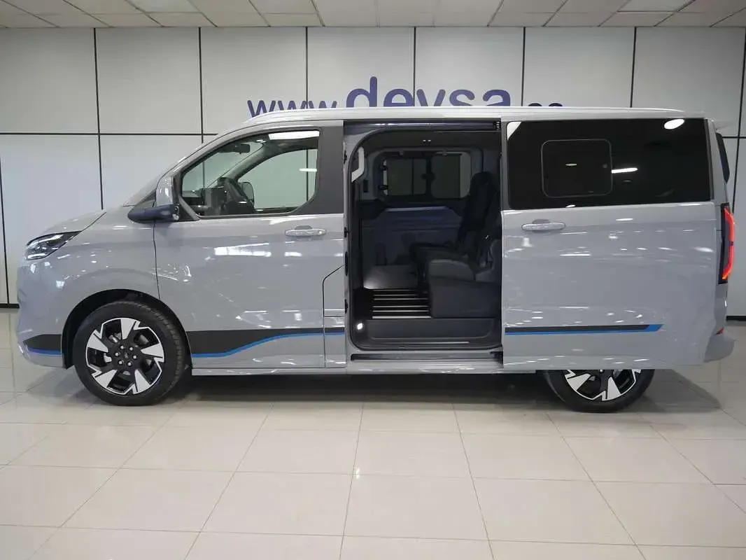 Nuevo Ford Tourneo Custom Sport 232 CV (170 kW) 2026 Gris Van