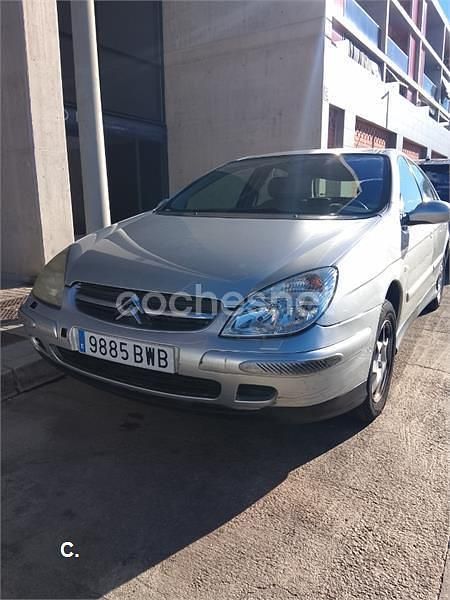 Usado Citroën C5 Exclusive 138 HP (101 kW) 2002 Cinzento Sedan