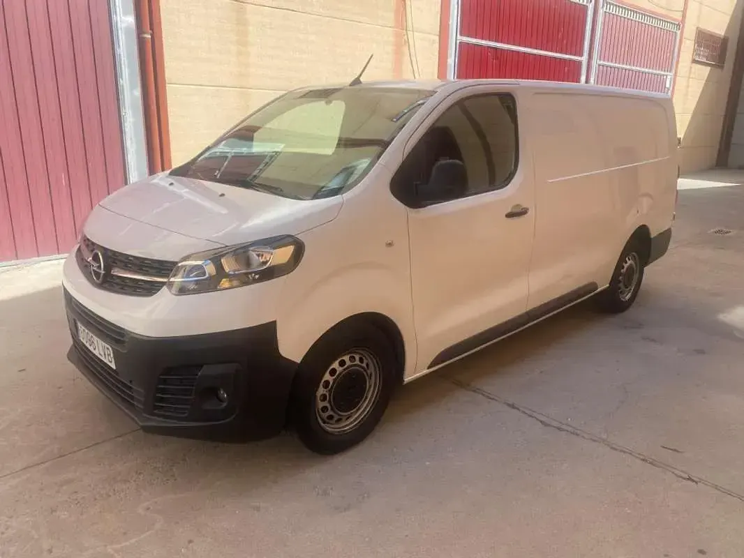 Usado Opel Vivaro 120 CV (88 kW) 2021 Blanco Monovolumen