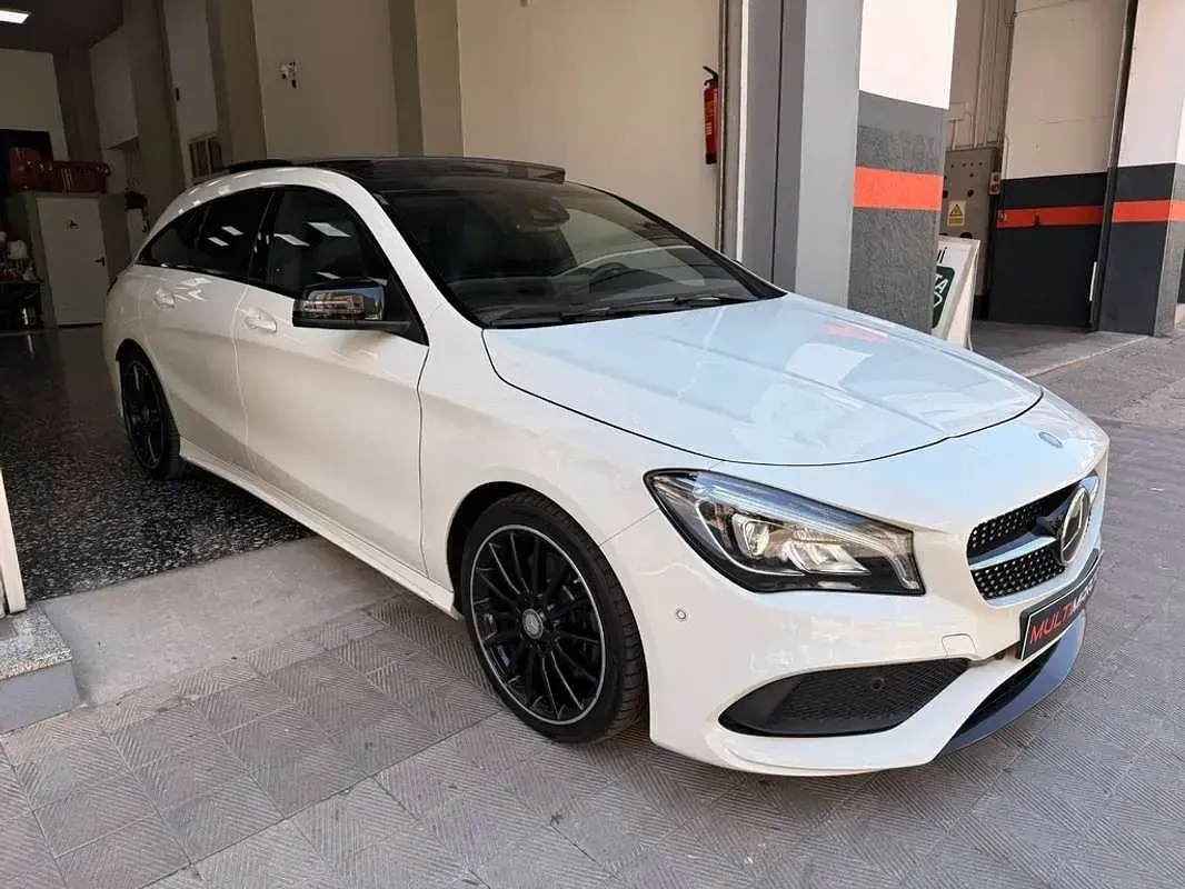 Usado Mercedes CLA250e Shooting Brake 218 CV (160 kW) 2016 Blanco Familiar