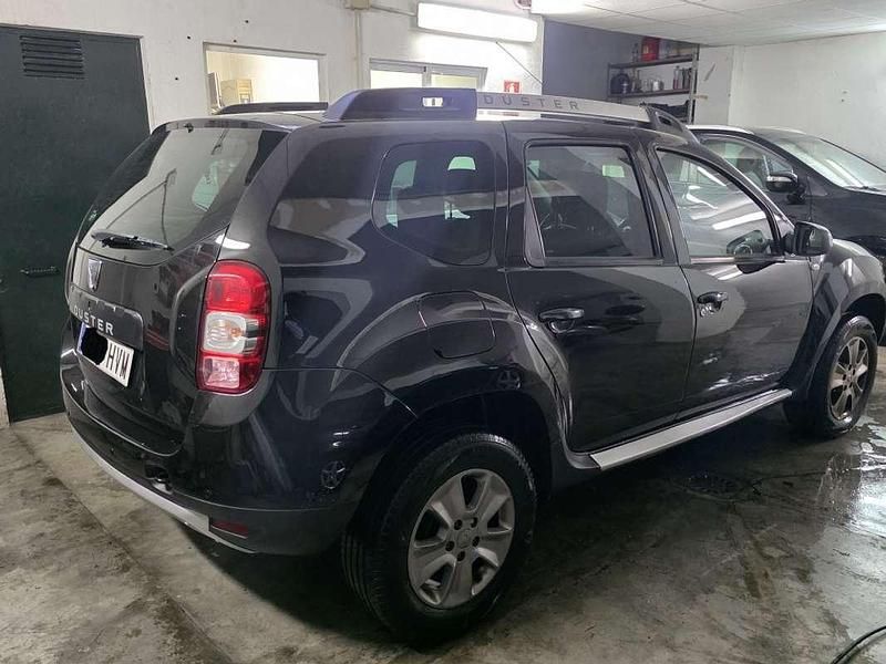 Usado Dacia Duster Lauréate 110 CV (80 kW) 2014 Negro SUV