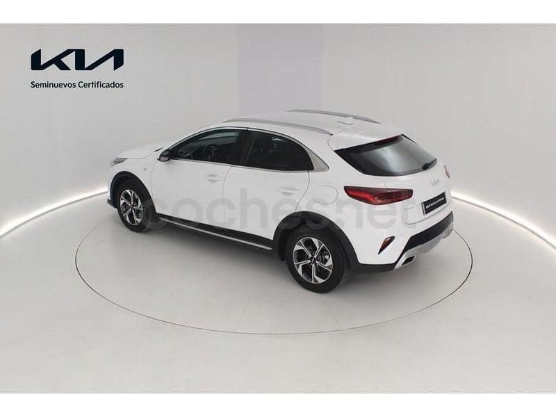 Usado Kia XCeed 140 CV (102 kW) 2025 Blanco SUV