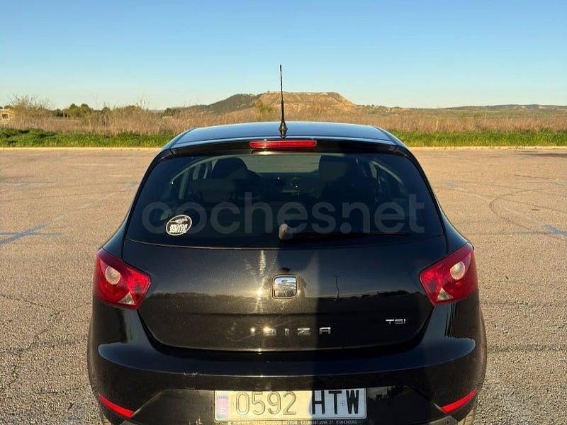 Käytetty Seat Ibiza I-Tech 105 HP (77 kW) 2014 Musta Sedan