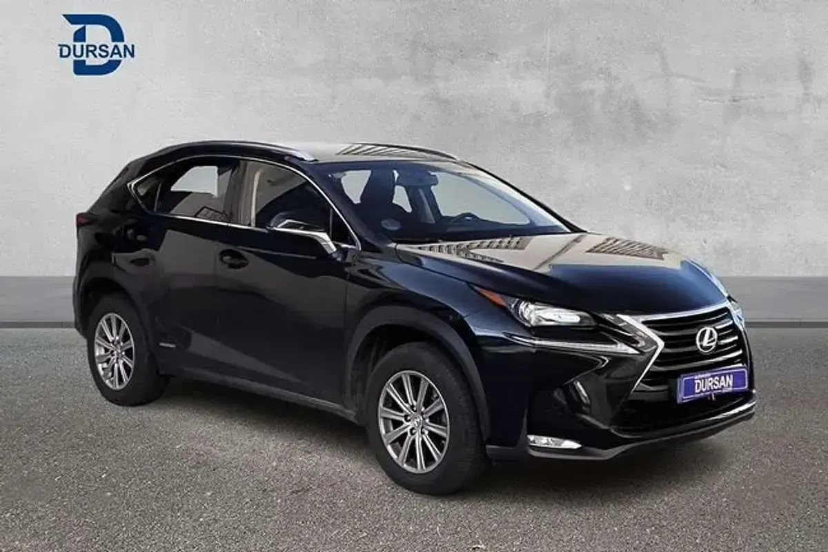 Usado Lexus NX300h Business Edition 197 CV (144 kW) 2017 Negro SUV
