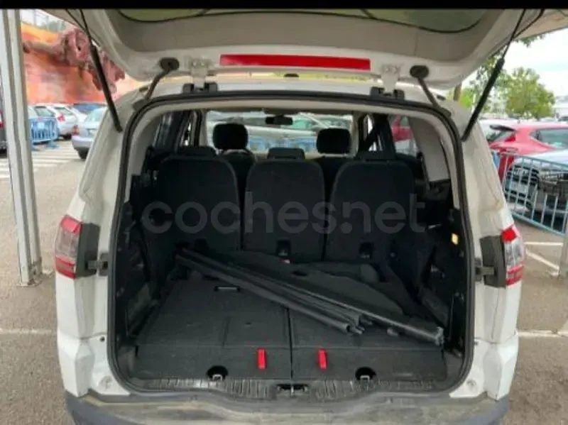 Usado Ford S-MAX Titanium S 163 CV (119 kW) 2011 Blanco Monovolumen