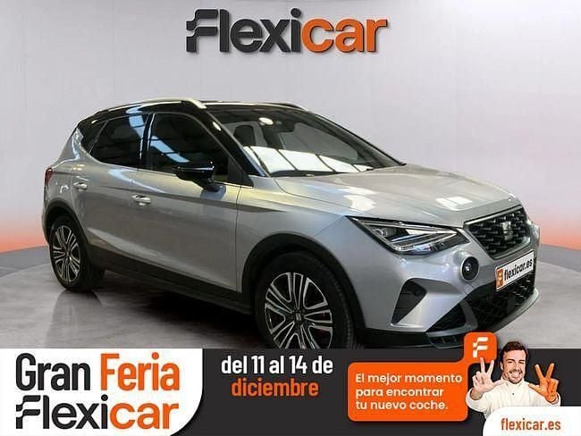 Gris Usado 2024 Seat Arona FR SUV | 19.990 € (Precio justo) - Imagen 1/4