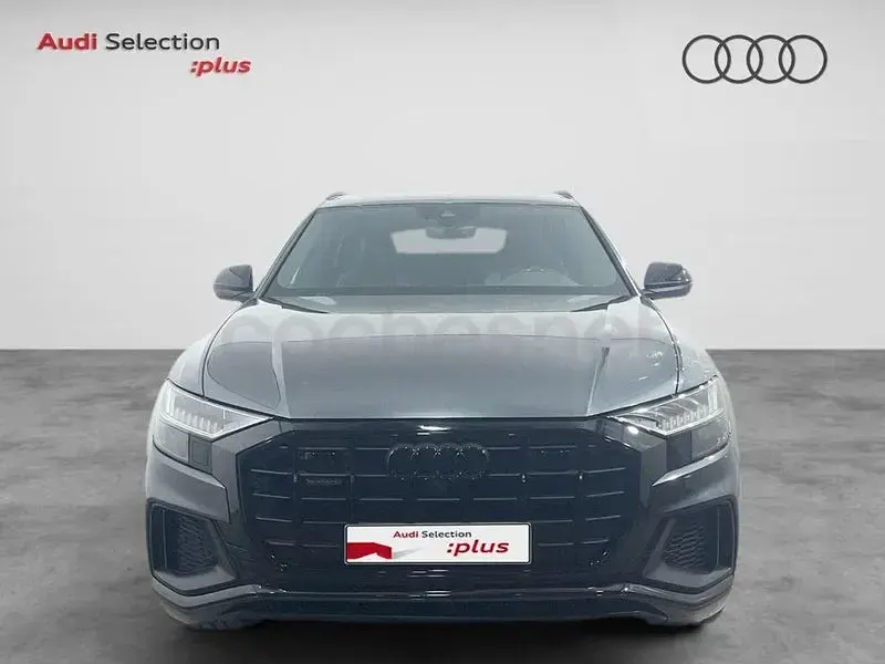 Usado Audi Q8 286 CV (210 kW) 2021 Gris / plata SUV