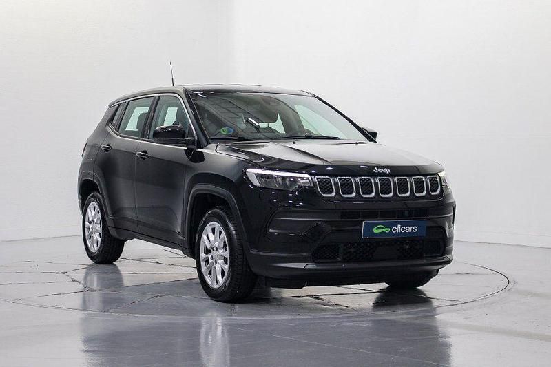 Usado Jeep Compass Longitude 130 CV (95 kW) 2024 Negro SUV