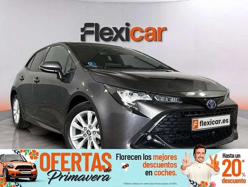 Usado Toyota Corolla Active 140 CV (102 kW) 2023 Gris Utilitario