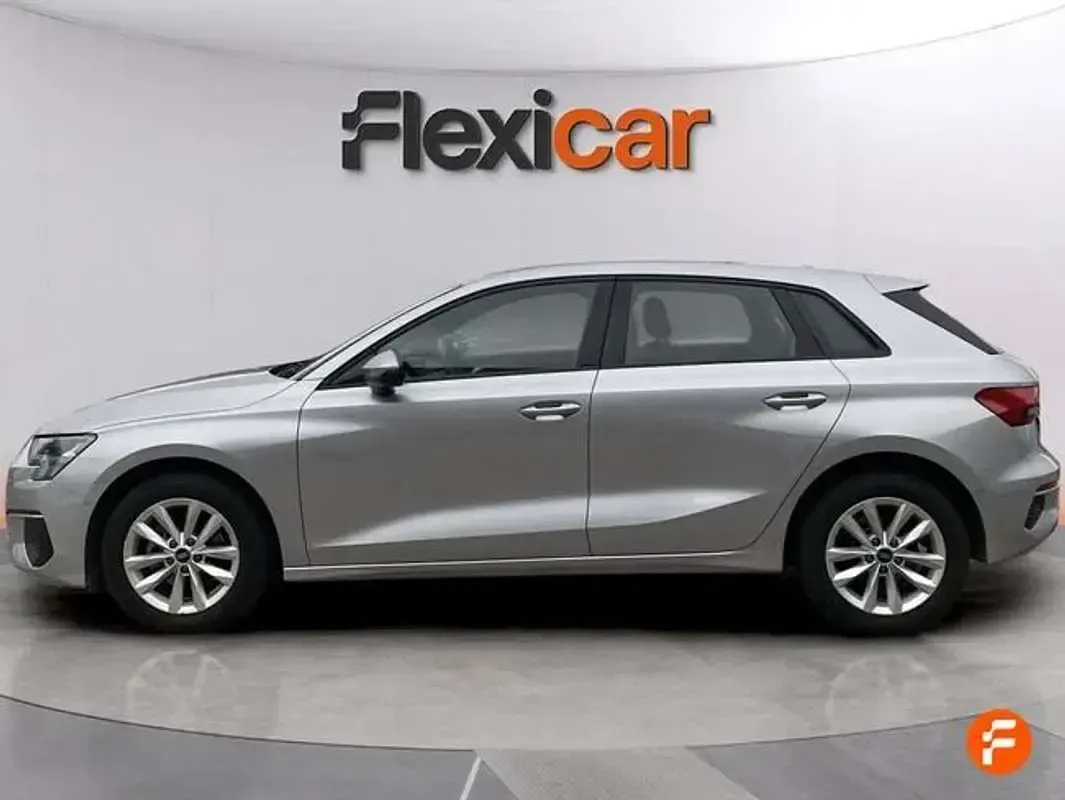 Usado Audi A3 Sportback 110 CV (80 kW) 2023 Gris Utilitario