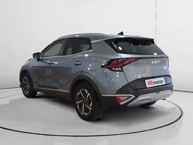 Usado Kia Sportage Motion 150 CV (110 kW) 2022 Gris SUV