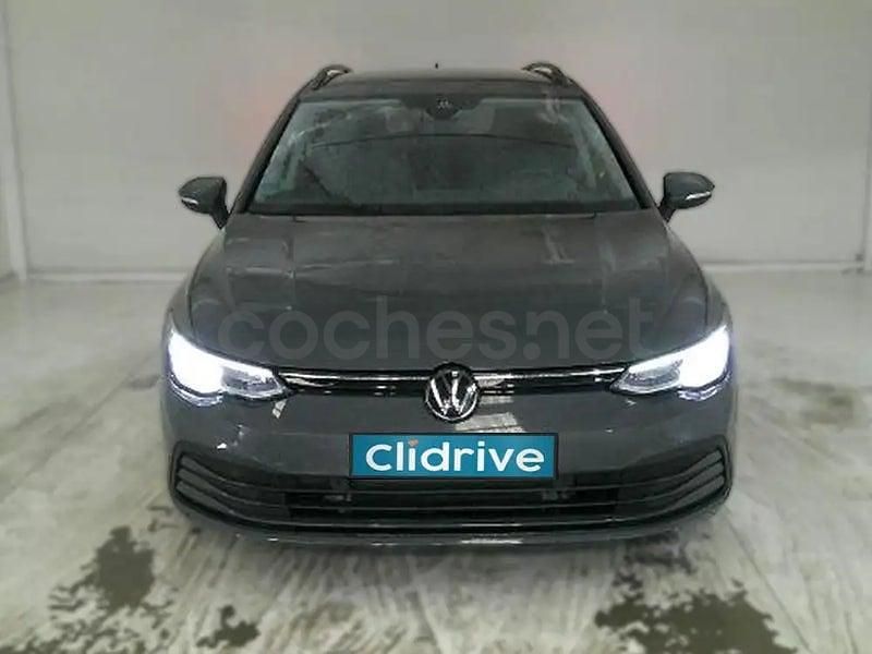 Usado VW Golf VIII 115 CV (84 kW) 2023 Blanco Familiar