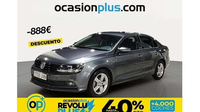 Begagnad VW Jetta Advance 110 HK (80 kW) 2016 Grå Sedan