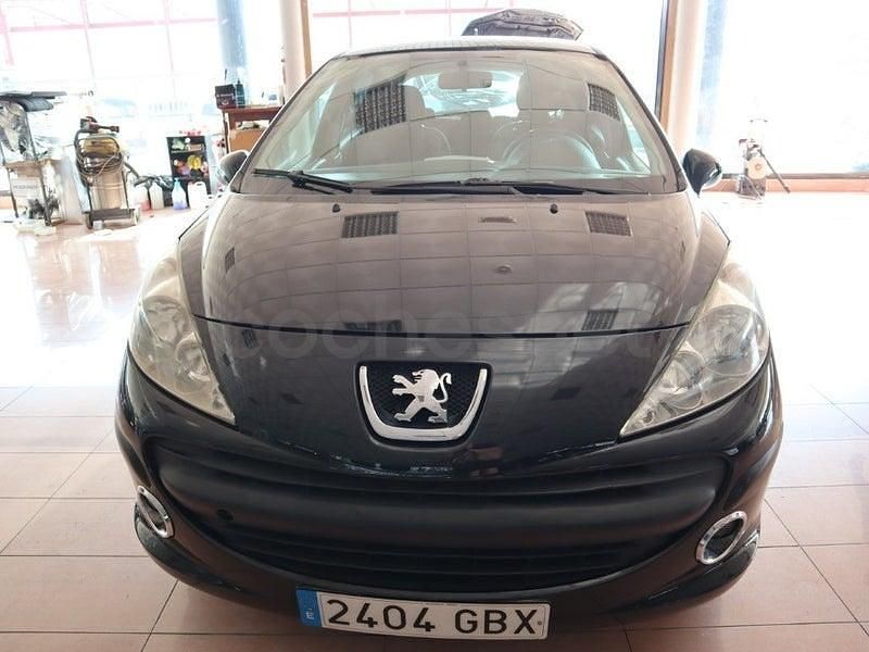 Negro Usado 2009 Peugeot 207 Berlina | 3600 € (Precio justo) - Imagen 1/4