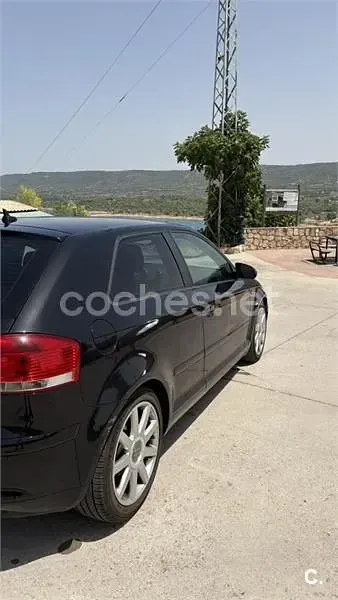 Usado Audi A3 Ambiente 140 CV (102 kW) 2008 Negro Utilitario