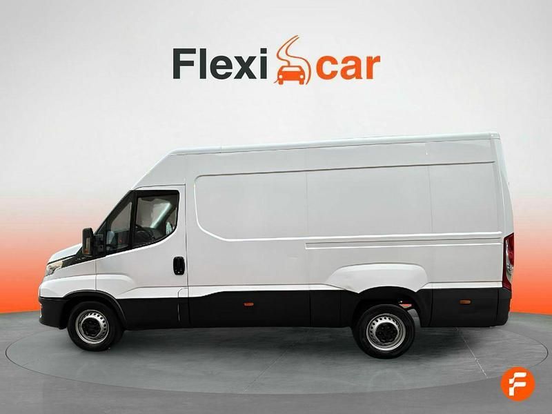 Usado Iveco Daily 156 CV (114 kW) 2022 Blanco Berlina