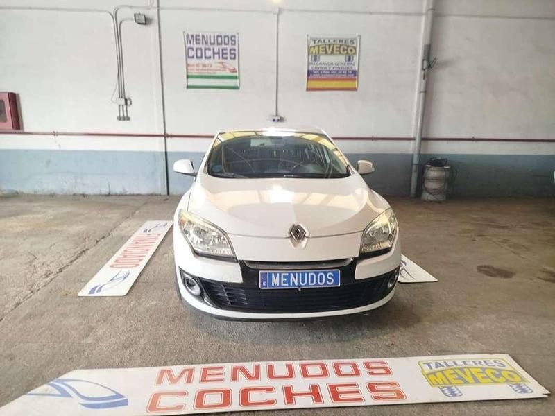 Blanco Usado 2012 Renault Mégane III Dynamique Utilitario | 7000 € (Precio justo) - Imagen 1/4