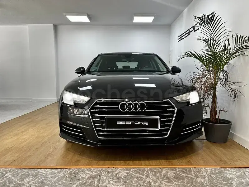 Usado Audi A4 150 CV (110 kW) 2017 Gris / plata Berlina