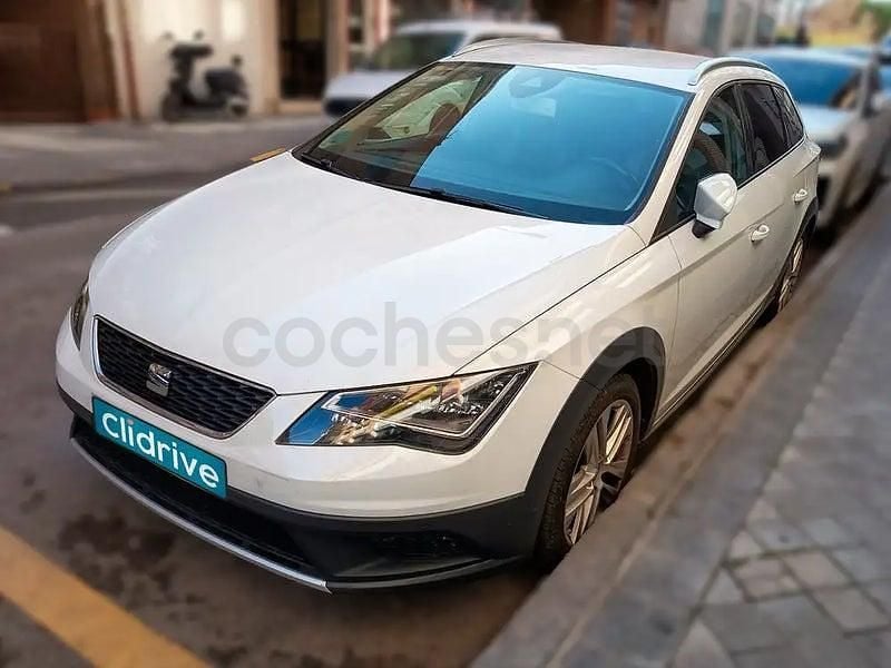 Usado Seat Leon 4Drive 110 CV (80 kW) 2016 Blanco Familiar