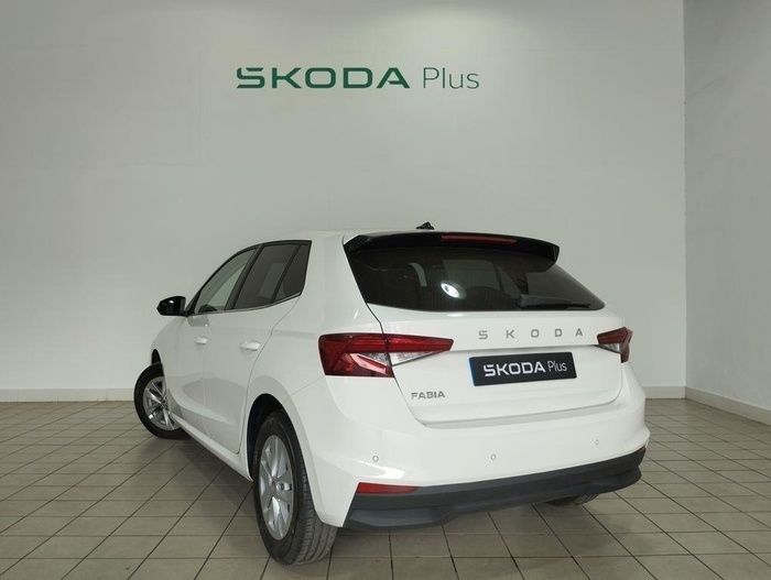 Blanco Usado 2024 Skoda Fabia Selection | 17.690 € (Precio justo) - Imagen 1/4