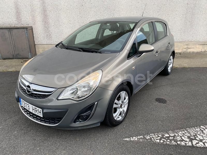 Beige Usado 2013 Opel Corsa Selective Berlina | 6490 € (Un poco caro) - Imagen 1/4