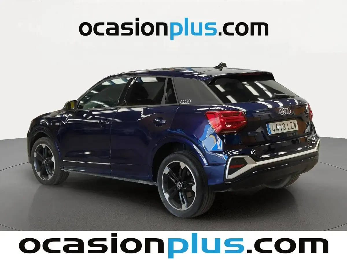 Usado Audi Q2 S-Line 116 CV (85 kW) 2022 Azul SUV