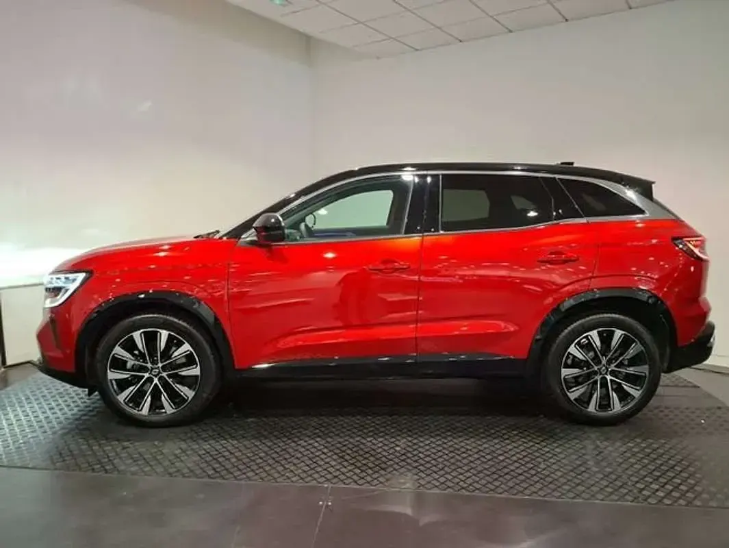 Usado Renault Austral Techno 199 CV (146 kW) 2025 Rojo SUV