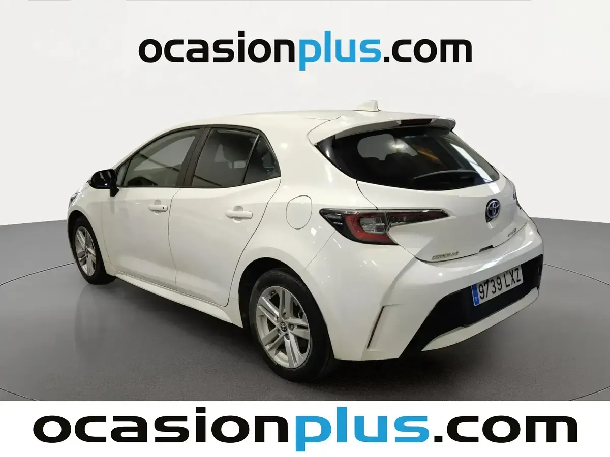 Usado Toyota Corolla Active 122 CV (89 kW) 2022 Blanco Berlina