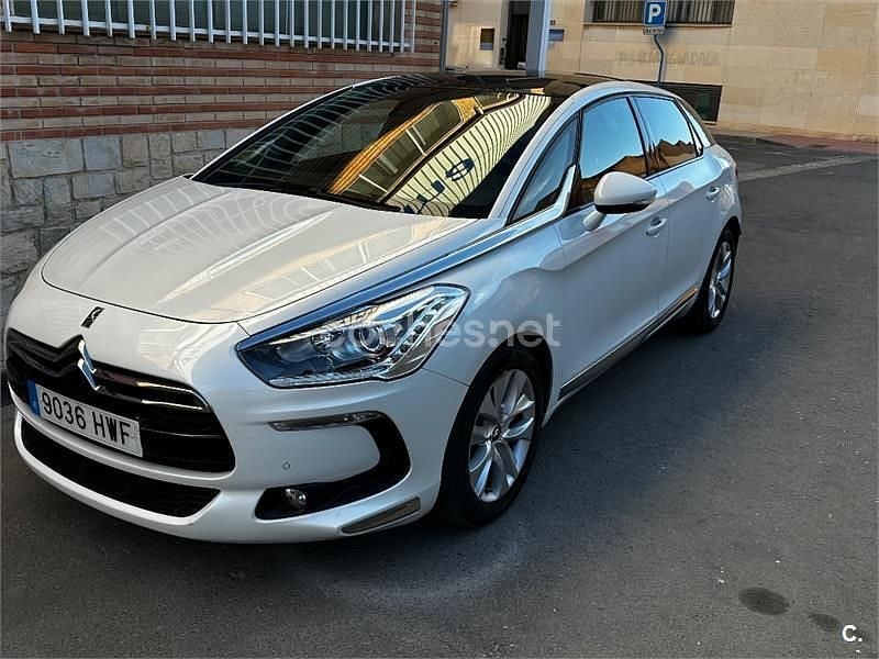 Blanco Usado 2014 Citroën DS5 Style Utilitario | 8490 € (Buen precio) - Imagen 1/4