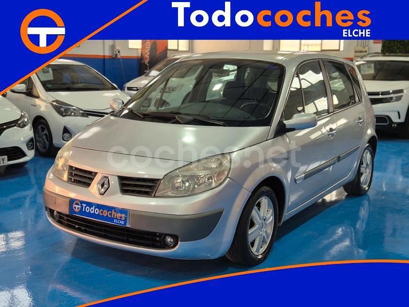 Gris / plata Usado 2005 Renault Scénic II Authentique Monovolumen | 4499 € (Un poco caro) - Imagen 1/4