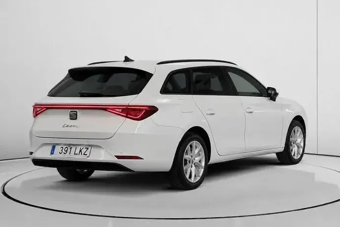 Usado Seat Leon Style 130 CV (95 kW) 2020