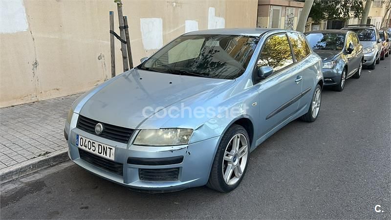 Usado Fiat Stilo Racing 103 CV (75 kW) 2005 Azul Berlina