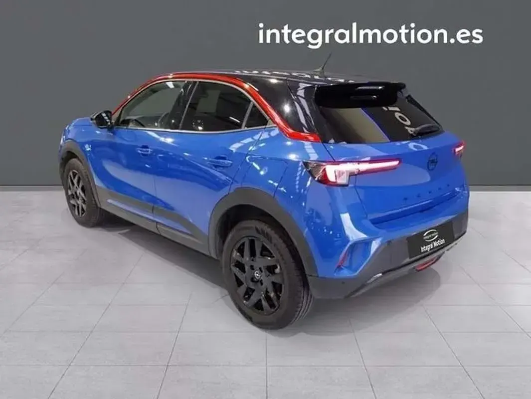 Usado Opel Mokka 110 CV (80 kW) 2023 Azul SUV