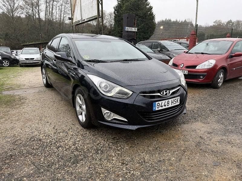 Usado Hyundai i40 115 CV (84 kW) 2013 Azul Berlina
