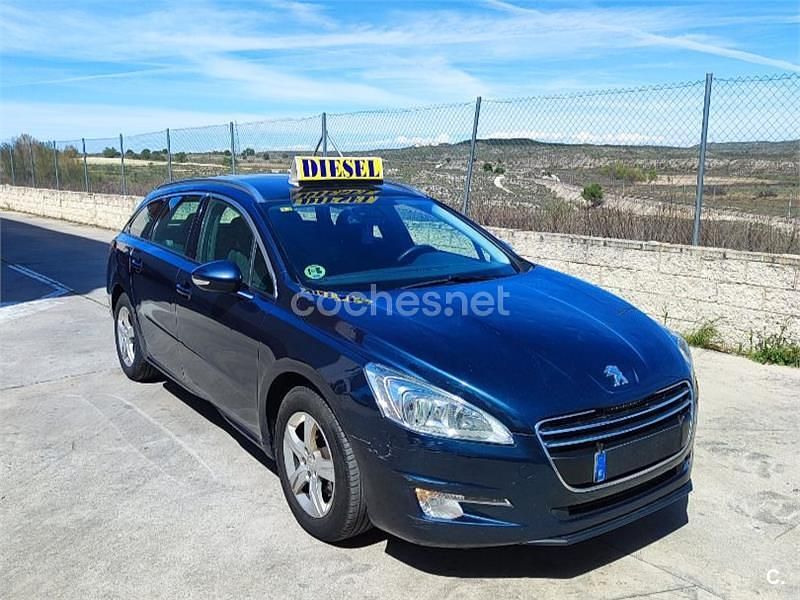 Usado Peugeot 508 SW Active 140 CV (102 kW) 2012 Azul Familiar
