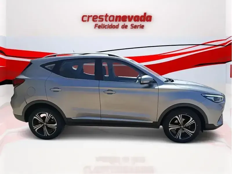 Usado MG ZS Comfort 106 CV (77 kW) 2022 Gris / plata SUV