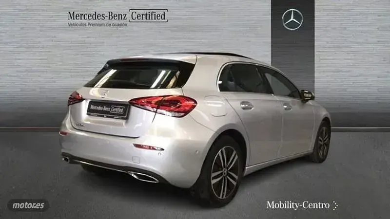 Usado Mercedes A250 218 CV (160 kW) 2022 Gris Berlina
