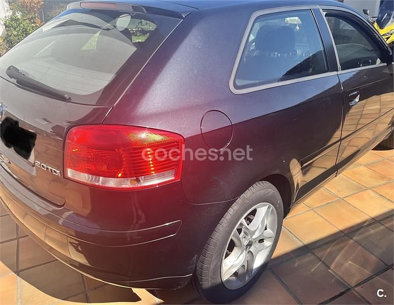 Usado Audi A3 Ambition 140 CV (102 kW) 2003 Negro Utilitario