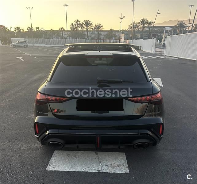 Usado Audi RS3 Sport 400 CV (294 kW) 2025 Negro Berlina