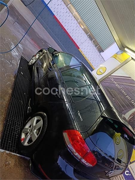 Usado VW Golf VI Sport 105 CV (77 kW) 2011 Negro Utilitario