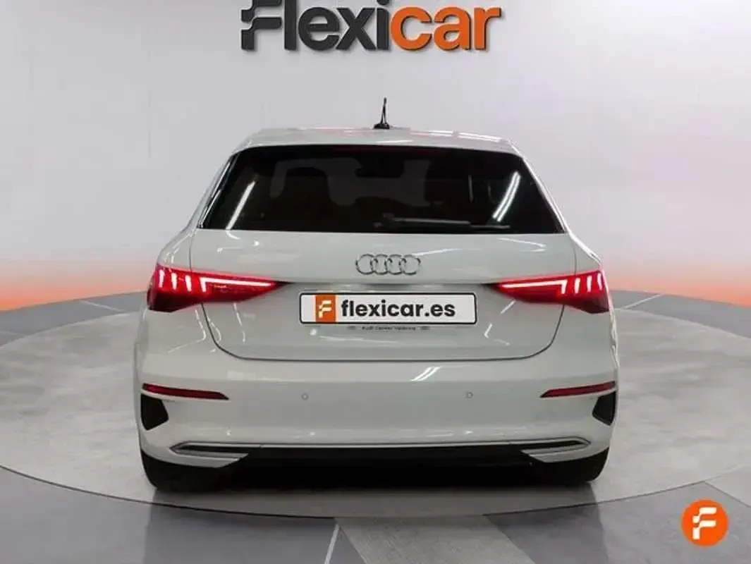Usado Audi A3 Sportback 116 CV (85 kW) 2023 Blanco Utilitario