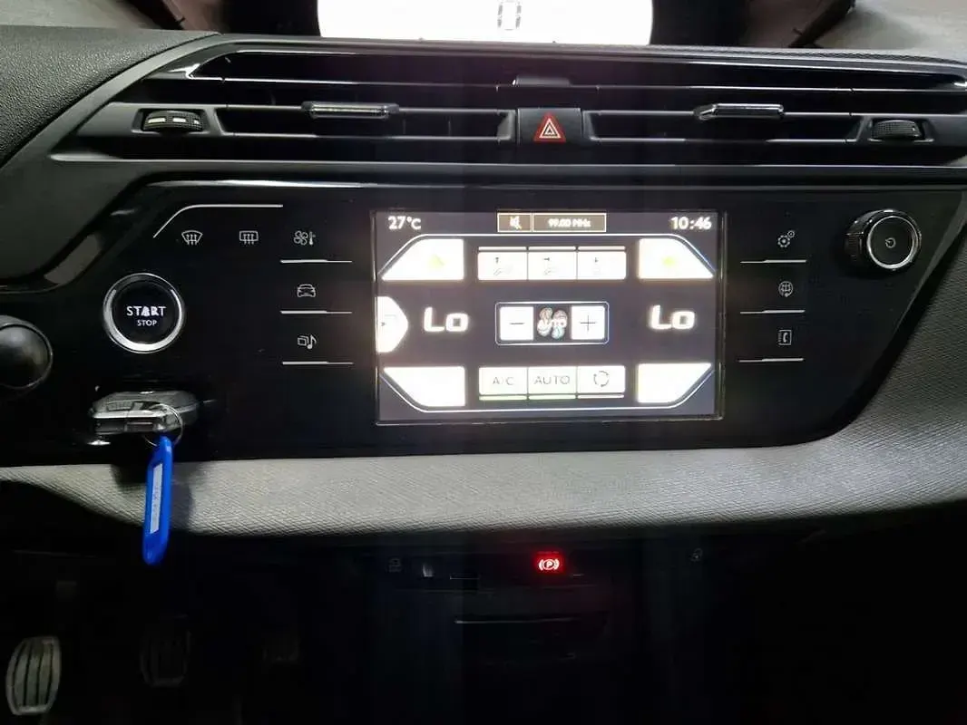 Usado Citroën C4 Live 99 CV (72 kW) 2016 Blanco Utilitario