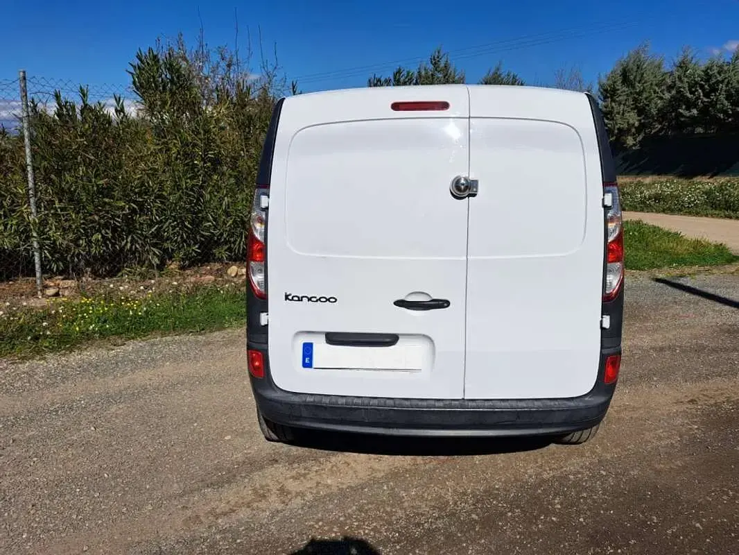Usado Renault Kangoo 75 CV (55 kW) 2020 Blanco Monovolumen