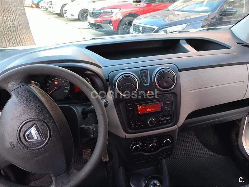 Usado Dacia Dokker Ambiance 75 CV (55 kW) 2015 Blanco Monovolumen