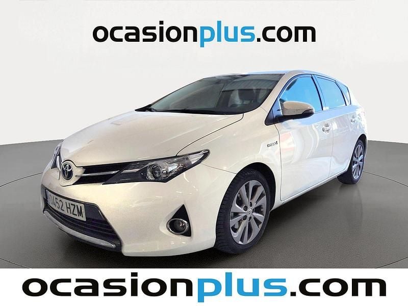Usado Toyota Auris Hybrid Active 136 CV (100 kW) 2014 Blanco Utilitario