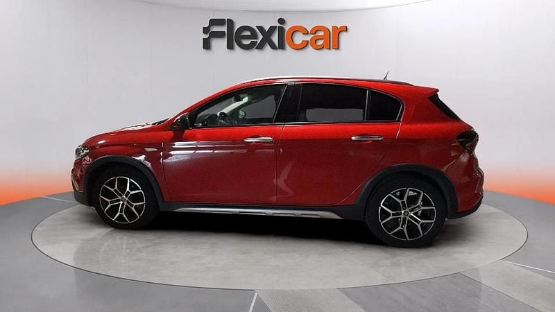 Usado Fiat Tipo 102 CV (75 kW) 2021 Rojo Berlina