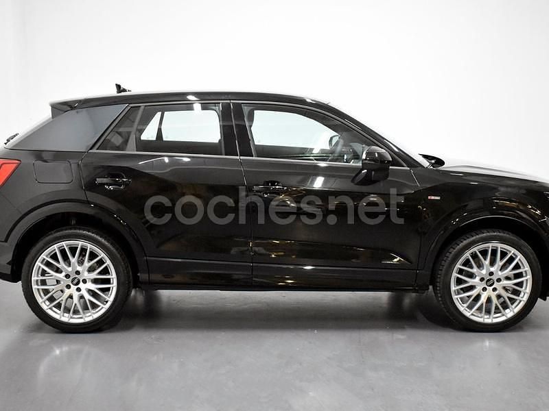 Usado Audi Q2 S-Line 150 CV (110 kW) 2024 Negro SUV